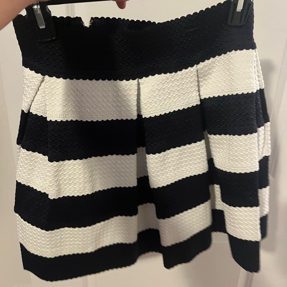 Ginger skirt. - Picture 1 of 3